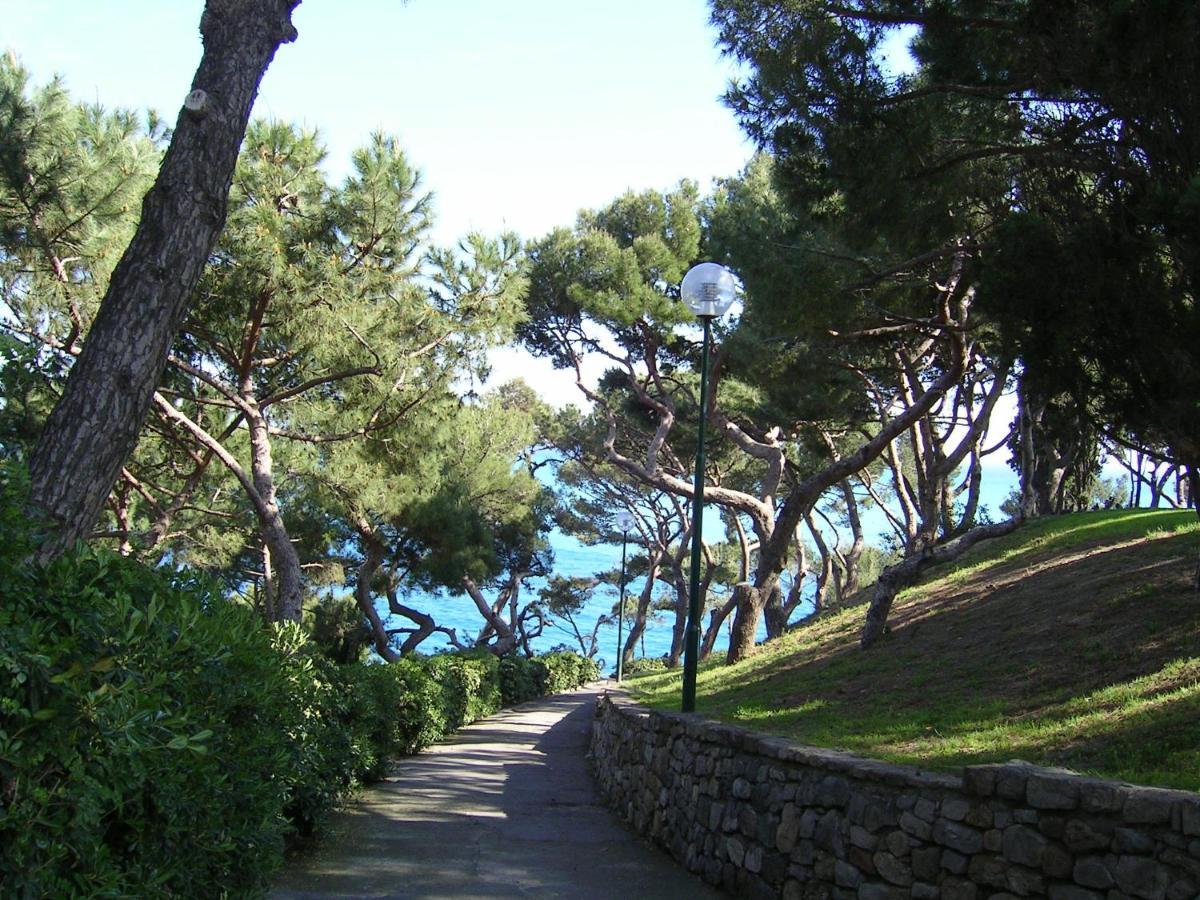 Ferienwohnung Old Town Lemon Charm Bordighera Exterior foto